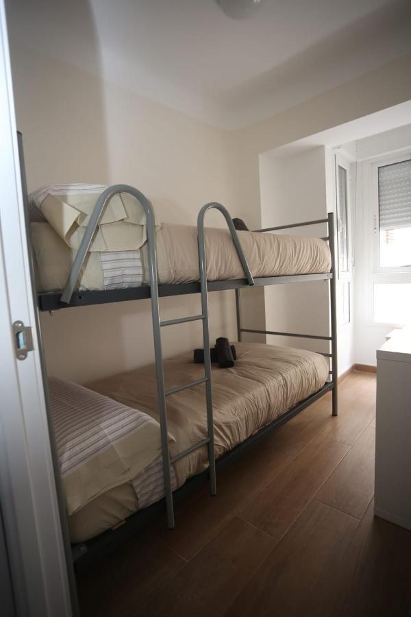 Apartamentos Navas Gam Alicante Eksteriør bilde